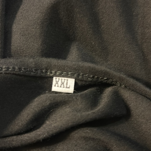 Shoulder Cut Out Black Tunic - Picture 5 of 7